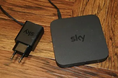 Kaufen Sky Q Mini TV Box - Receiver - WiFi Internet HD WLAN Ethernet-ohne Fernbedienung • 50€