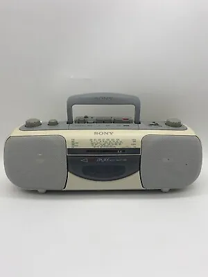 Kaufen Sony CFS-E14L Radio Kassettenrekorder Radio Cassette Corder Teildefekt • 12€