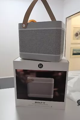 Kaufen Bang & Olufsen Beolit 17 Tragbarer Smart Lautsprecher 70W Bluetooth Grey Mist • 101€