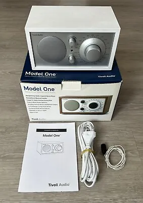 Kaufen Tivoli Audio Model One Radio Weiß/Silber • 1€