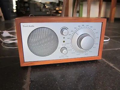 Kaufen Tivoli Audio Radio Model One Kirsche / Silber • 80€