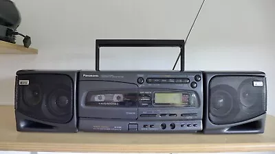 Kaufen Panasonic RX-E300. Bluetooth. Ghettoblaster. Radio Kassettenrekorder. CD Player. • 250€