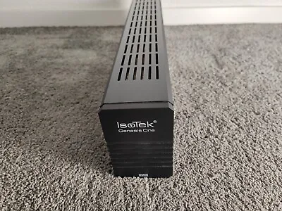 Kaufen IsoTek Evo3 Genesis One High End Netzfilter In Schwarz Mit Verbindungskabel • 1,699€