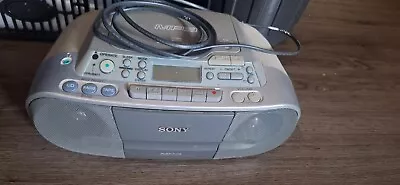 Kaufen Sony CFD-S03 Radio-Tuner /CD-Player /Kassettendeck  Tragbare Stereoanlage • 25€