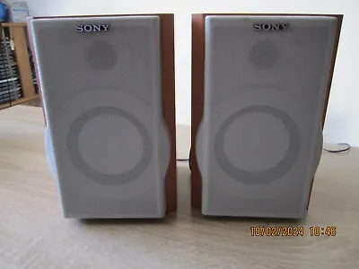 Kaufen Sony Lautsprecher 20 Watt 23x15x15 Guter Zustand Holzgehäuse • 15€