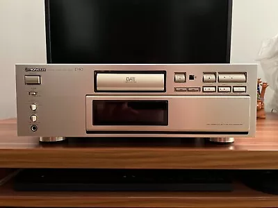Kaufen PIONEER D-80 DAT Digital Audio Tape Deck (1991) • 360€