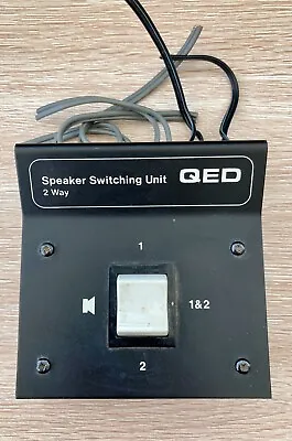 Kaufen QED 2-Wege Lautsprecher/Verstärker Schalteinheit Schalter, Schwarz Stahlgehäuse Made UK • 11.60€