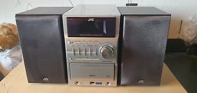 Kaufen Musikanlage Mit CD Von JVC  UX-G45 (Kompaktanlage / Stereoanlage) Guter Zustand  • 39€