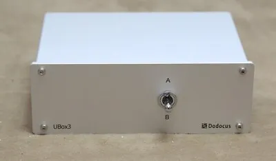 Kaufen Dodocus UBox3 Silber High-End Umschalter Switch 2 Amp -> 1 Paar Lautsprecher • 259€