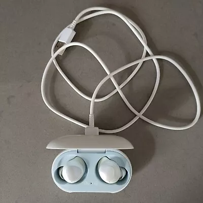 Kaufen Kopfhörer Samsung Kabellos Weiß Mit Ladebox Und Kabel • 18€