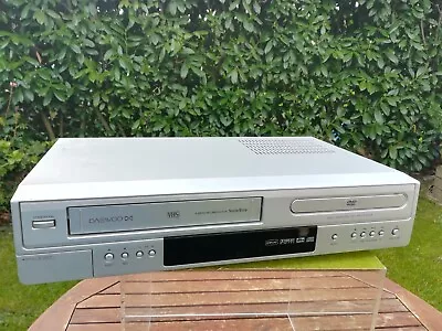 Kaufen DAEWOO ST-9301 KOMBIGERÄT DVD MP3 CD / VHS Videorecorder - 6HEAD - HiFi-STEREO • 54.95€