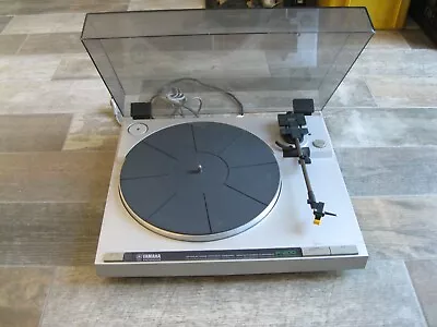 Kaufen Yamaha P-200 Hochwertiger Plattenspieler Halbautomatik Schallplattenspieler • 53€