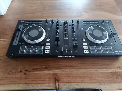Kaufen Numark Mixtrack Platinum  4-Deck Advanced DJ Controller - Schwarz Mischpult • 165€