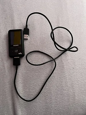 Kaufen Sony Network Walkman NWZ-S615F Schwarz (2GB) Digitaler Medienplayer • 32.16€