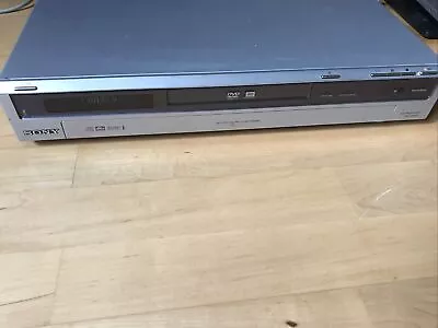 Kaufen Sony RDR-GX210 DVD-Recorder Farbe Silber HiFi Gerät DVD+RW +R -RW -R Recording • 44.90€