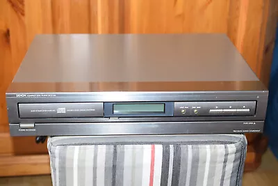 Kaufen Denon CD-Player DCD-210 Silbergrau / Titan 90er HiFi Vintage + Kabelabdeckung • 75€