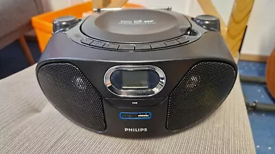 Kaufen Philips AZ 382, Soundmachine,  Tragbare Stereoanlage,  CD, Radio, USB Anschluss • 5.50€