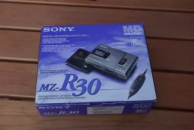 Kaufen Original Sony MZ-R30 Minidisc Walkman Minidisc Recorder Neuwertig OVP Sammler • 499.99€