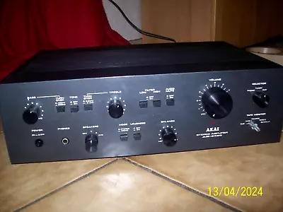 Kaufen Vintage AKAI AM-2400, Integr.Vollverst.- Stereo Amplifier, Radio,Musik,Holzgehäu • 49€