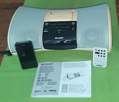 Kaufen Sharp Musiksystem DK-A1H IPod Stereoradio Kompaktanlage + Handy Apple 4 • 23€