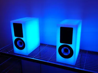 Kaufen Acrylglas Lautsprecher 2 Wege, Mit LED Beleuchtung, Unikate • 1,200€