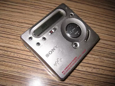 Kaufen Sony MD  Walkman R701  / Player / Recorder  Minidisc  ( 26)  Silber • 109.90€
