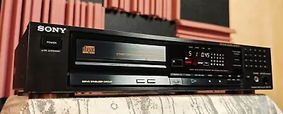 Kaufen GROSSARTIGER Sony CDP-770 CD-Player ~ Dual Grat Braun PCM56P DACs ~ KSS-150A  • 151.05€