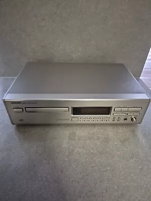 Kaufen Onkyo Compact Disc Player Integra DX-7210 CD Player In SILBER Bitte Ansehen • 39.99€