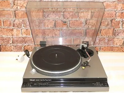 Kaufen Teac PX-300 Direktantrieb 2 Geschwindigkeiten Vintage Schallplattendeck Player Plattenspieler • 233.45€