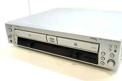 Kaufen Sony RCD-W100 Kombination Twin Deck CD Player & CD Recorder In SILBER - Gewartet • 236.20€