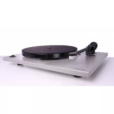 Kaufen REGA RP-1 Turntable With CARBON Phono Cartridge And Dust Cover. TITAN. NEW • 220€
